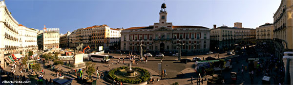 Foto panorámica de la Puerta del Sol